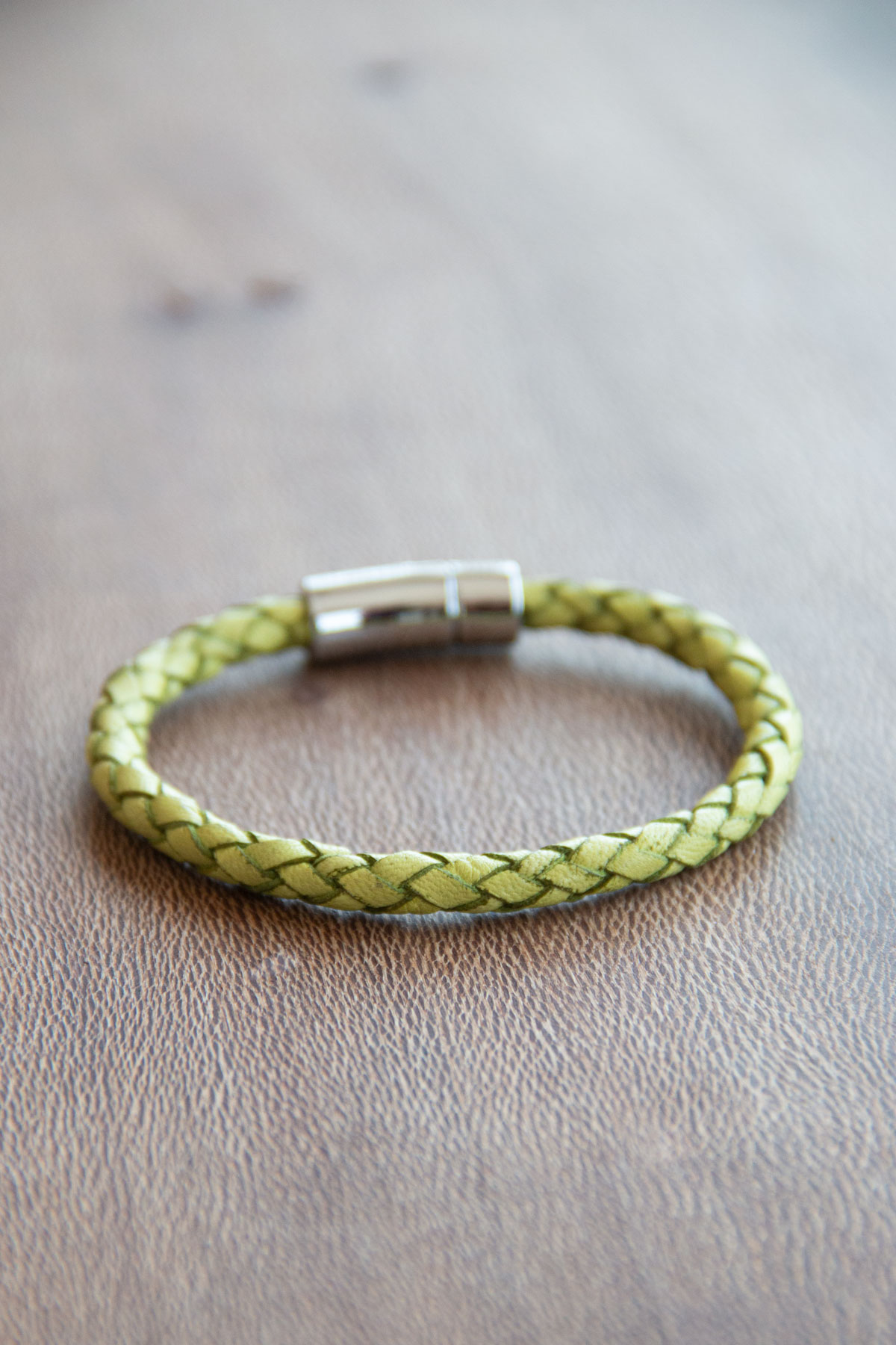 Picture of Round Knit Pistachio Green Genuine Leather Bracelet