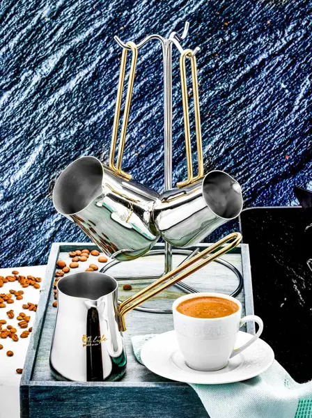 Picture of 4-piece golden coffee set