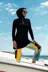 صورة ملابس سباحة للمحجبات باللون الأسود والأصفر- بسحاب مكونة من 4 قطع
